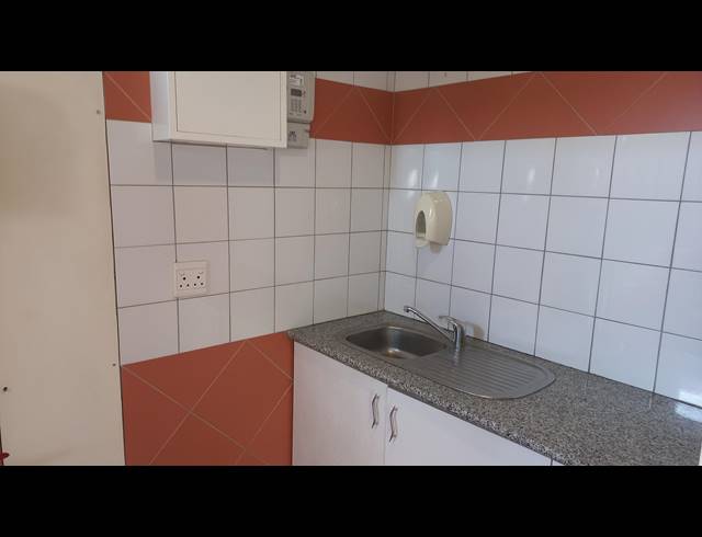 150M² BUSINESS TO LET IN SHERWOOD